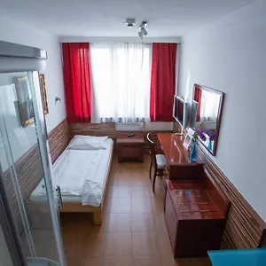 Attaché Szálloda
