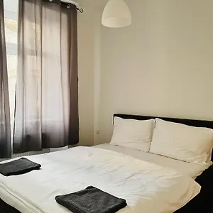 Aurellia Deluxe Apartment
